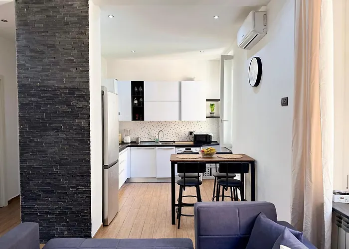 Lägenhet Blu Zena Stazione Piazza Principe *